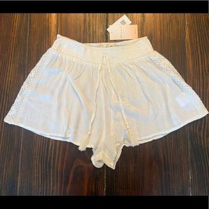 NWT Kiwi and Punch White Shorts